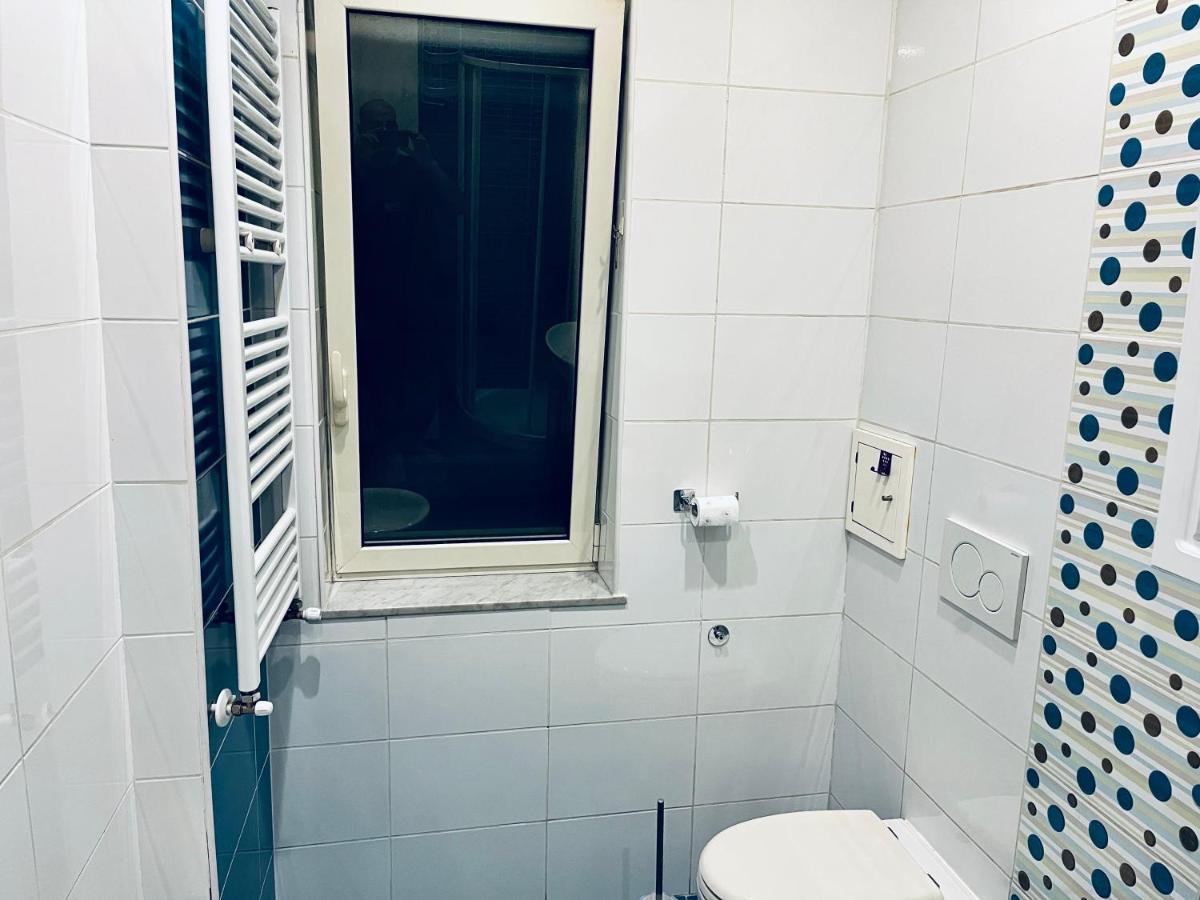 Napoletana Duomo Apartment Наполи Екстериор снимка